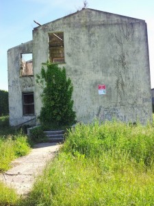 Une partie de l'ancien camp de L'OTAN à Croix-Chapeau près de La Rochelle