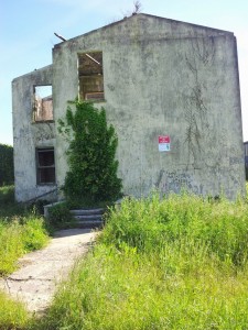 Une partie de l'ancien camp de L'OTAN à Croix-Chapeau près de La Rochelle