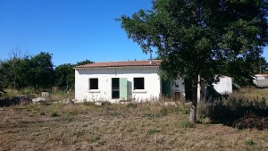 Ancien camping abandonné de l'île de Ré - Un bloc sanitaire