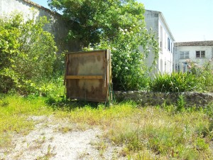 Vends table de ping-pong. Etat : comme neuf...