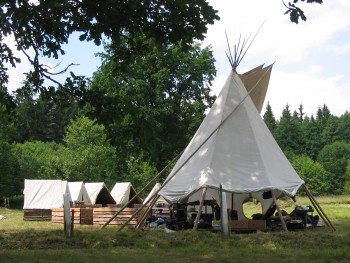 Un tipi sur un camp scout en Pologne (Freeimages.com/Marek Waldhans)