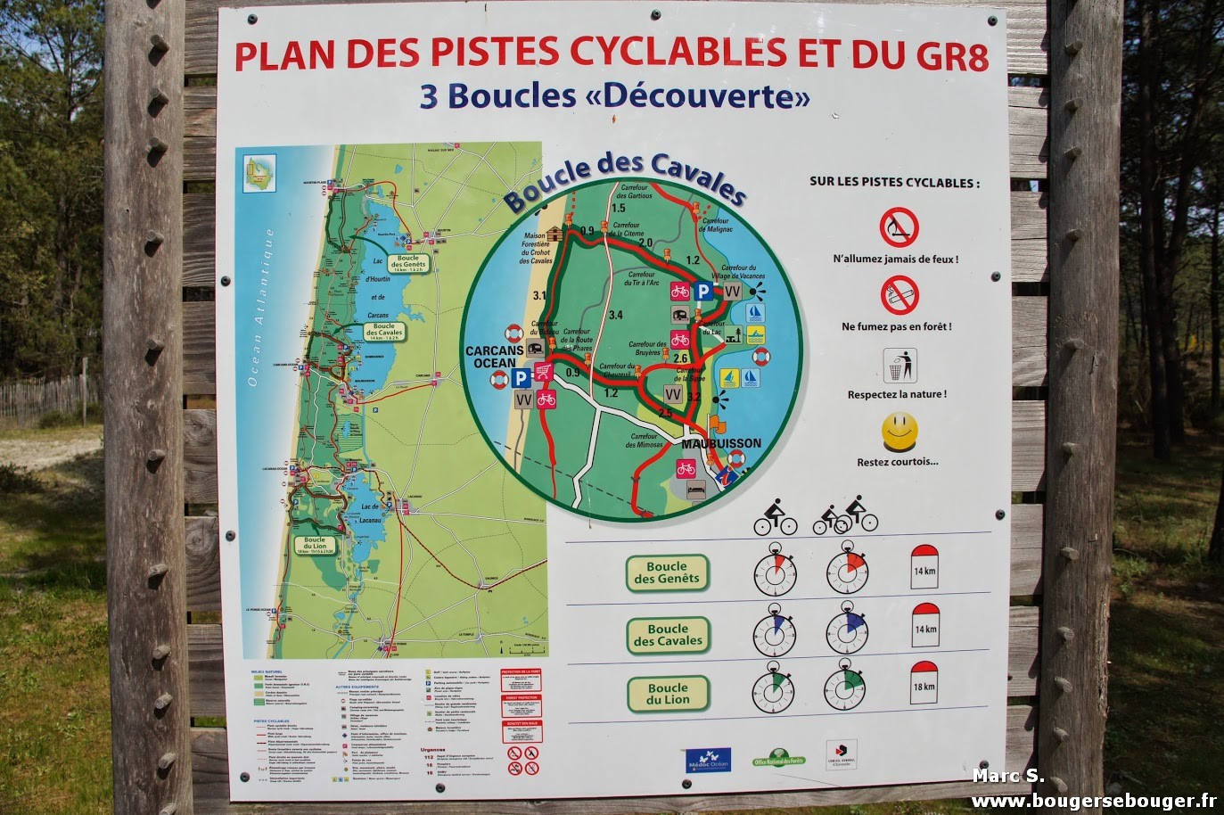Plan des pistes et itinéraires cyclables à proximité du domaine départemental de sports et de loisirs de Bombannes (près du lac d'Hourtin) tel que vu lors d'une rando entre Charentes, Saintonge et Médoc en avril 2014.